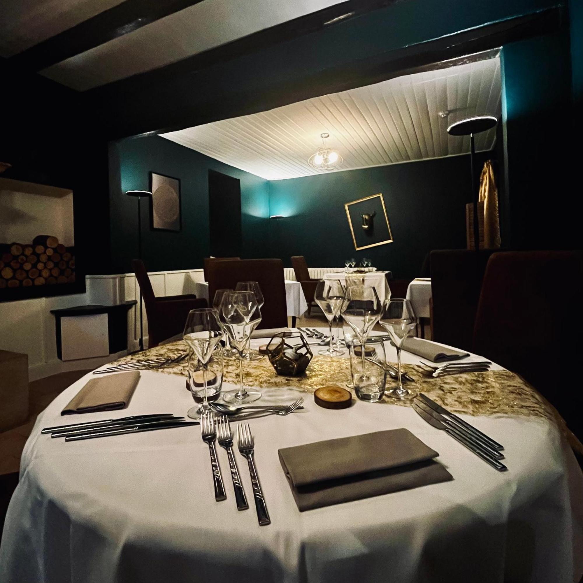 Logis Le Relais De La Voie Sacree Otel Issoncourt Dış mekan fotoğraf