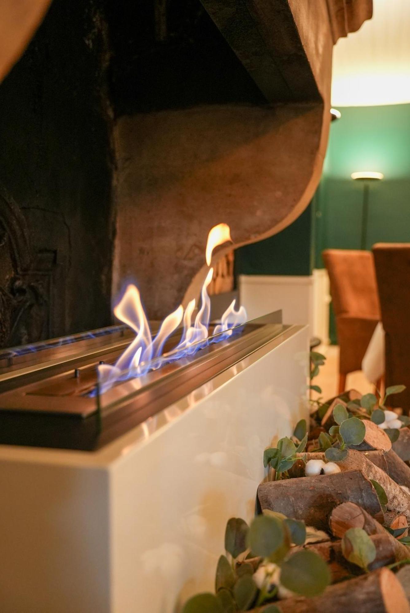 Logis Le Relais De La Voie Sacree Otel Issoncourt Dış mekan fotoğraf