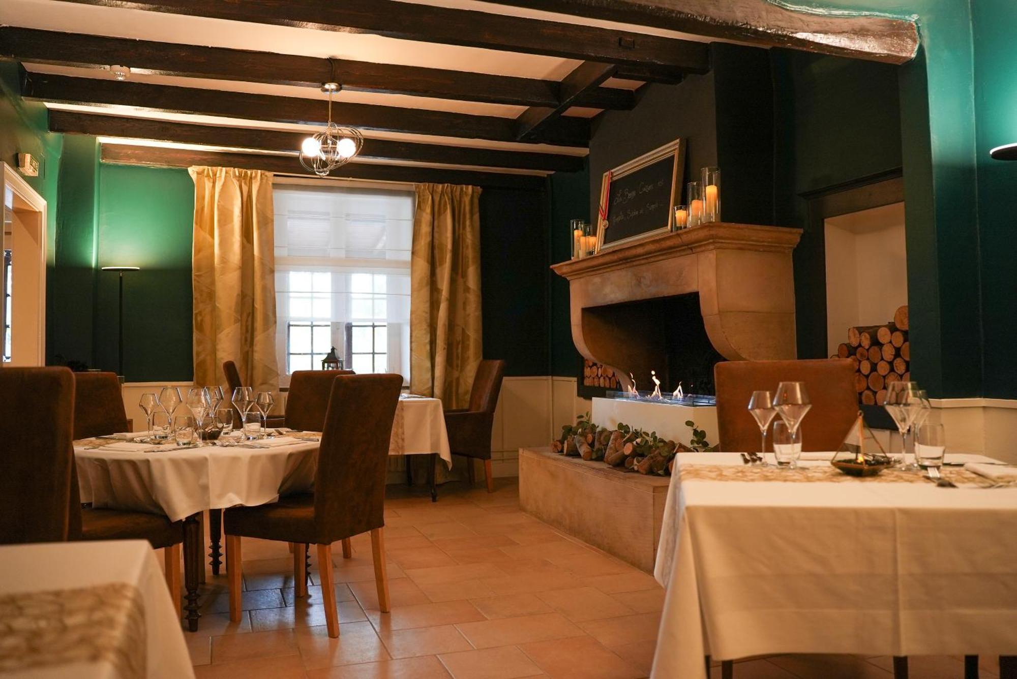 Logis Le Relais De La Voie Sacree Otel Issoncourt Dış mekan fotoğraf