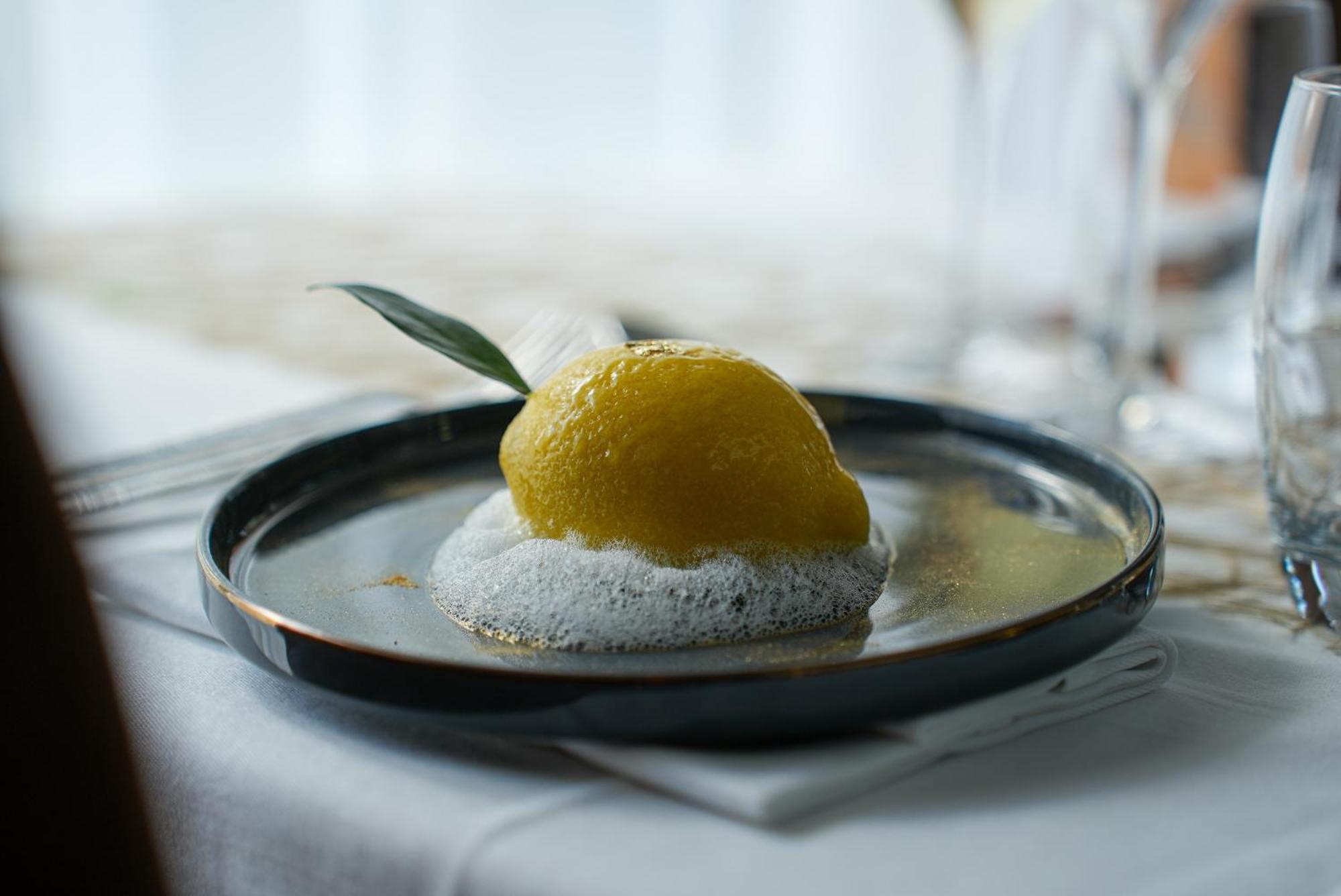 Logis Le Relais De La Voie Sacree Otel Issoncourt Dış mekan fotoğraf